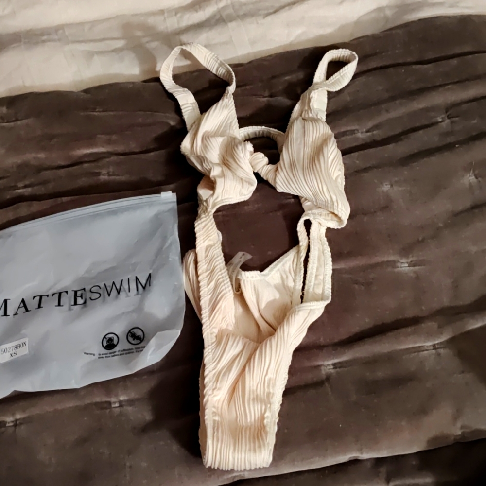 Matte collection one-piece bathing suit